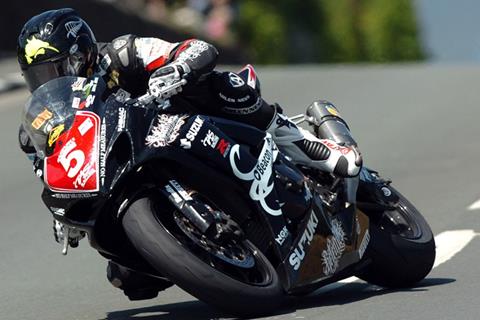 Ulster GP: Bruce Anstey beats adverse weather