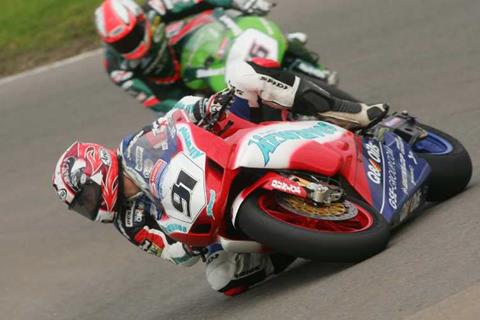 Cadwell Park British Superbikes: Leon Haslam secures pole at Cadwell