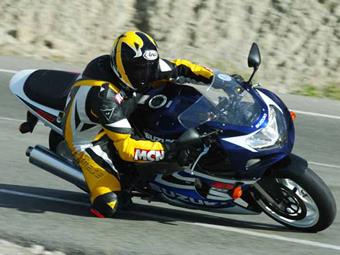 SUZUKI GSX-R600 (2001-2003) review