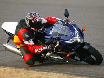 SUZUKI GSX-R750 (2004-2005) review