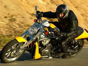 HARLEY-DAVIDSON STREET ROD (2005-2012) review