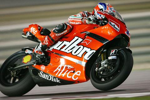 MotoGP Qatar test: Casey Stoner makes dazzling start in night test, James Toseland second