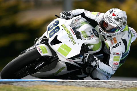 Phillip Island World Supersport: Andrew Pitt is on the pace