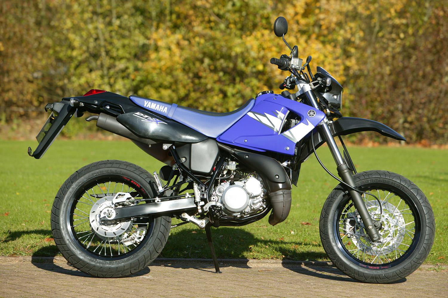 2004 Yamaha DT 125 X review | 2-stroke fun for the road