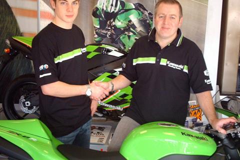 Alex Camier signs for Bournemouth Hawk Kawasaki in Superstock 600 Championship