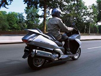 HONDA SILVER WING 600 (2001-on) review