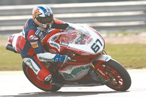 British Superbikes: Shane Byrne sets Brands Hatch pace