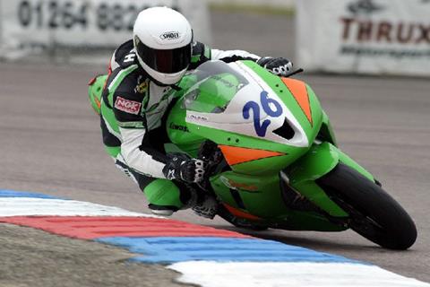 Oulton Park British Supersport: Chris Martin puts Gearlink Kawasaki on pole