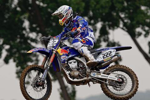 FIM World Motocross: Marc "The Hoover" De Reuver and Antonio Cairoli clean up in Mantova