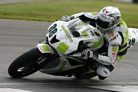 Donington Park British Supersport: Ten Kate Honda dominate opening day