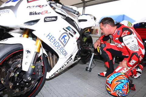 Henderson R1 Cup: More rain for Donington Park round