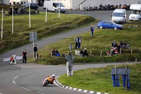 Isle of Man TT: Gary Pinchin's blog - What a sensational evening, who is going to win?