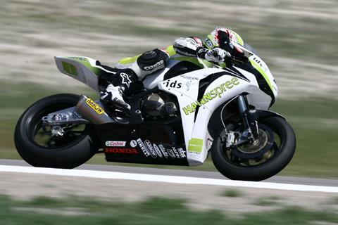 USA World Superbikes: Carlos Checa on pole at Miller