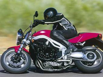 TRIUMPH SPEED TRIPLE 955I (1997-2004) review