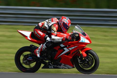 Snetterton British Supersport: Steve Plater wins in his first 600 circuit race of the season