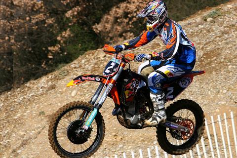 FIM world Motocross: Tommy (Gun) Searle leads the French revolution