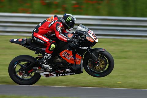 Mallory Park British Superbikes: Cal Crutchlow tops opening session