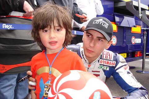 Charlie meets Jorge Lorenzo (Donnington 2008)