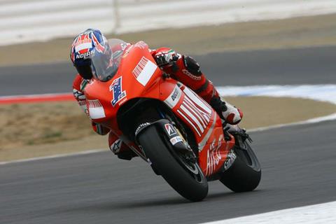 Casey Stoner takes pole at Laguna Seca, Toseland improves to fifth