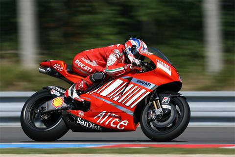 Casey Stoner vows to attack