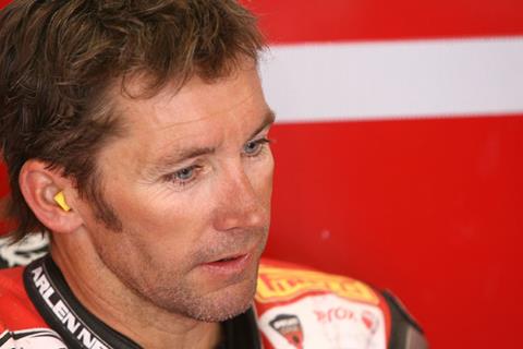 Donington World Superbikes: Troy Bayliss on pole