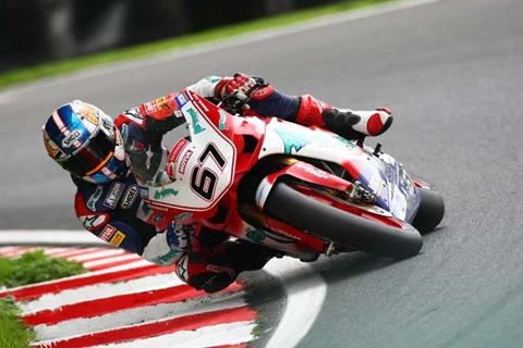 Croft British Superbikes: Shane Byrne starts strong