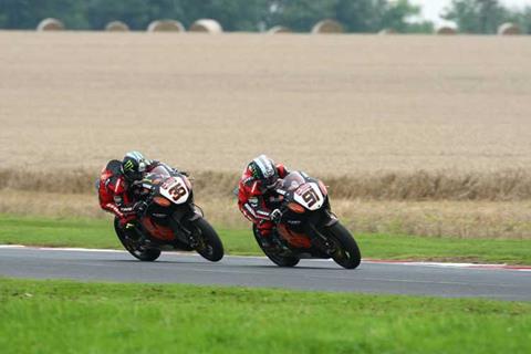 Croft British Superbikes: Leon Haslam makes it three winning weekends in a row