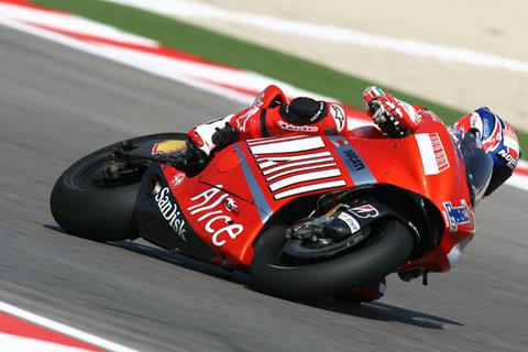 Phillip Island MotoGP: Casey Stoner shrugs off wrist injury to take home pole