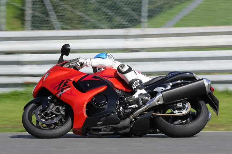 SUZUKI GSX1300R HAYABUSA (2007-2018) Motorcycle Review
