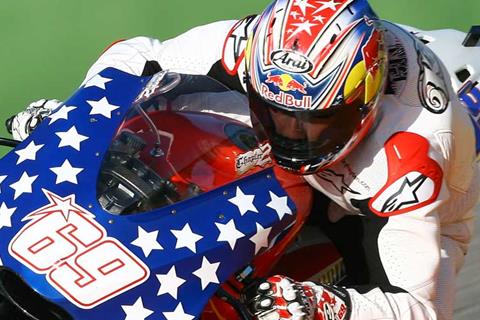 Nicky Hayden fastest in cold and damp Valencia