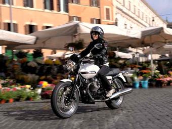 MOTO-GUZZI V7 CLASSIC (2008-2012) review