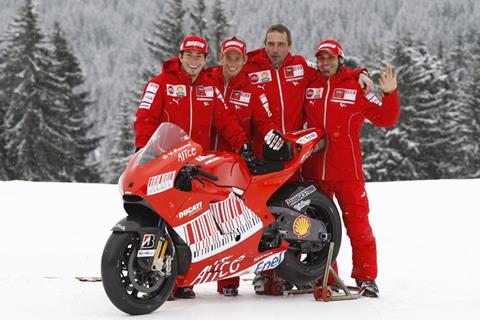 Casey Stoner and Nicky Hayden unveil 2009 Ducati