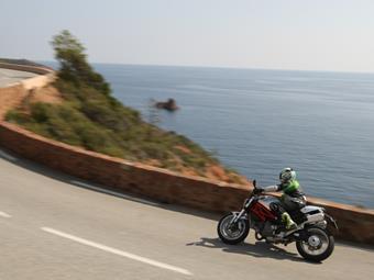 DUCATI MONSTER 1100 (2009-2013) review