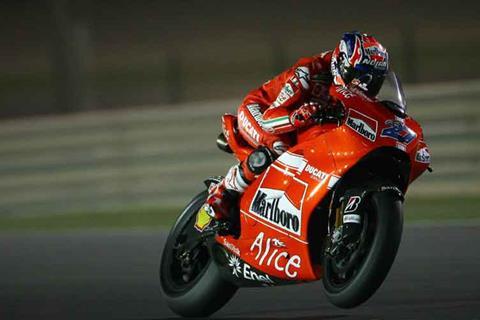 Qatar test: Casey Stoner fastest after dazzling display in night test