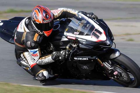 Ian Lowry rides TAS Suzuki superbike