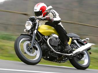 MOTO-GUZZI V7 CAFE CLASSIC (2009-2013) review