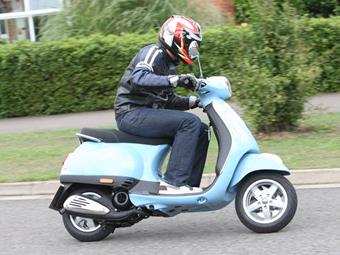 PIAGGIO VESPA LX50 (2005-on) review