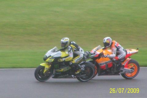 Toseland passing Pedrosa