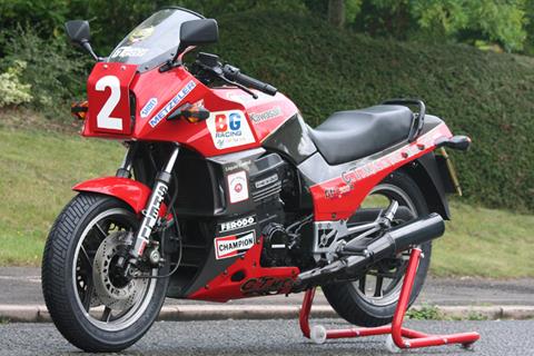 First-ever Kawasaki Ninja at Brands Hatch BSB