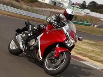 HONDA VFR1200F (2010-2011) review