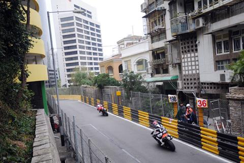 Stuart Easton sets blistering pace at Macau Grand Prix