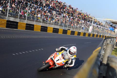 Stuart Easton takes stunning Macau GP win