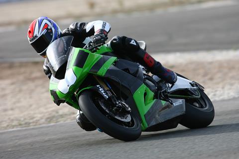 Kawasaki Superbike begin testing in Spain