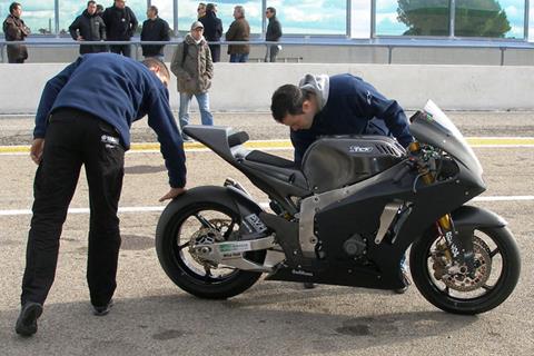 Tech 3 Moto2 test disrupted by snow in Valencia!