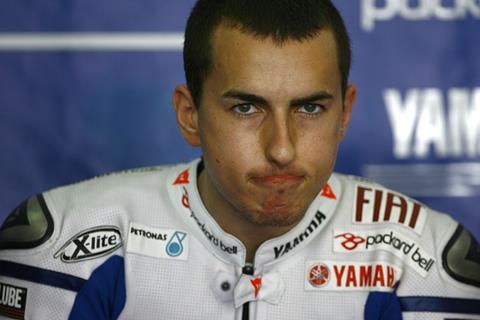 Jorge Lorenzo breaks right hand