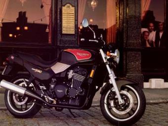 TRIUMPH TRIDENT 900 (1991-1998) review