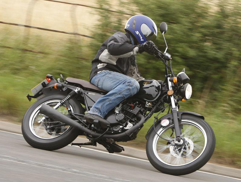 SINNIS TRACKSTAR 125 2010 on Review Specs Prices