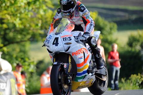 Hutchinson takes TT Superbike race