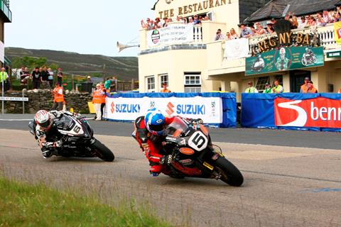 IOM TT Superbike Race