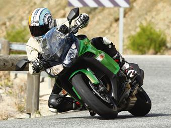 KAWASAKI Z1000SX (2010-2013) review